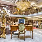 Unique Hauptbahnhof Hotel 4*