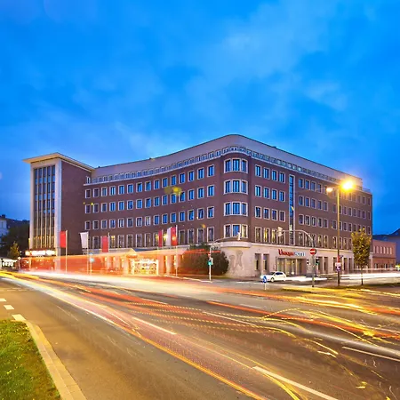 Unique Hauptbahnhof Hotel 4*