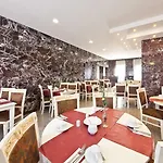 Unique Hauptbahnhof 4* Dortmund