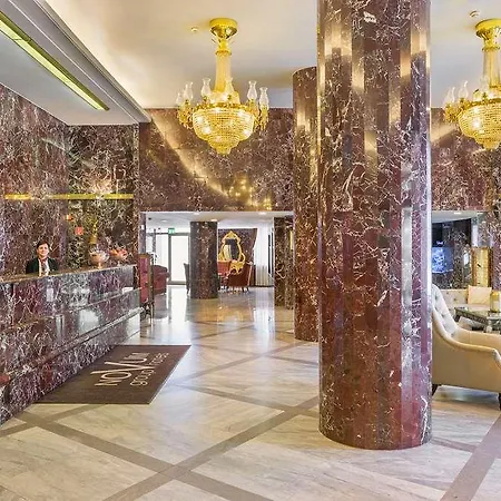 Hotel Unique Hauptbahnhof 4*