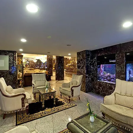 Unique Hauptbahnhof Hotel 4*