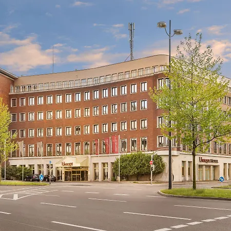 Unique Hauptbahnhof Hotell 4*