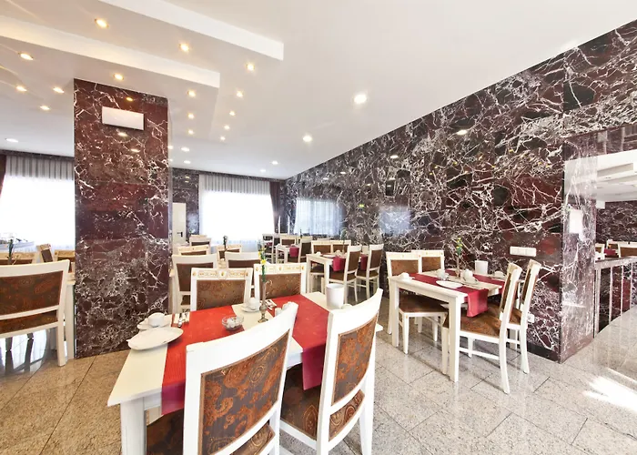 Unique Hauptbahnhof 4* 多特蒙德