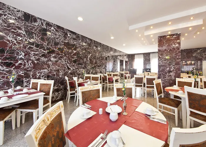 Unique Hauptbahnhof 4* 多特蒙德